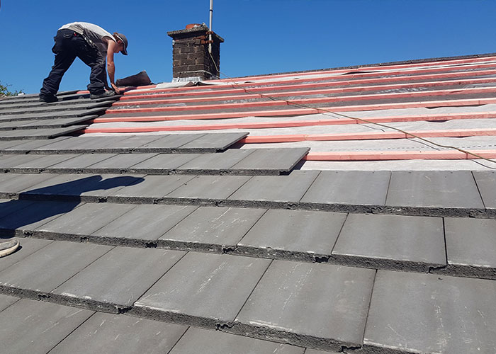 Couvreur & Co, entreprise de couverture à Issy-les-Moulineaux (92130) dans les Hauts-de-Seine (92)